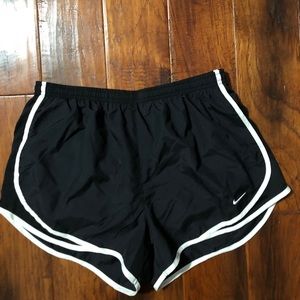 New Nike running shorts size large black & white